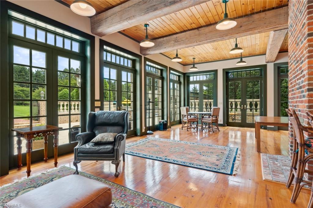 1067 E Kent Road, Winston-Salem