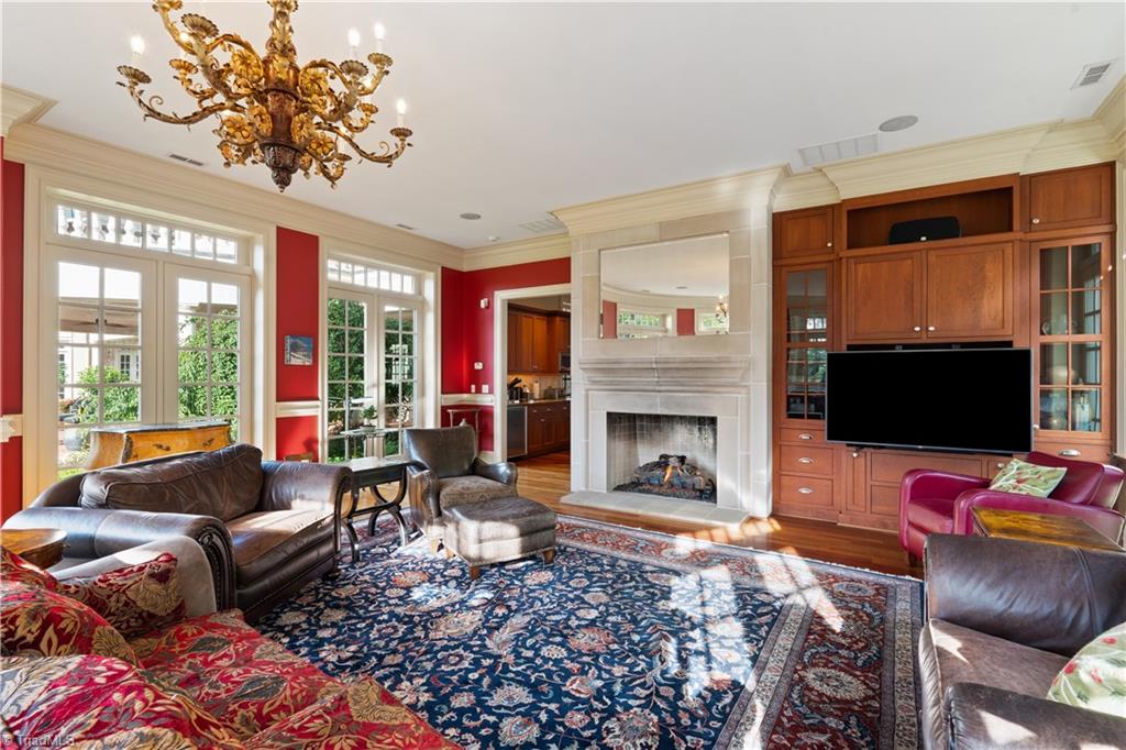 1067 E Kent Road, Winston-Salem