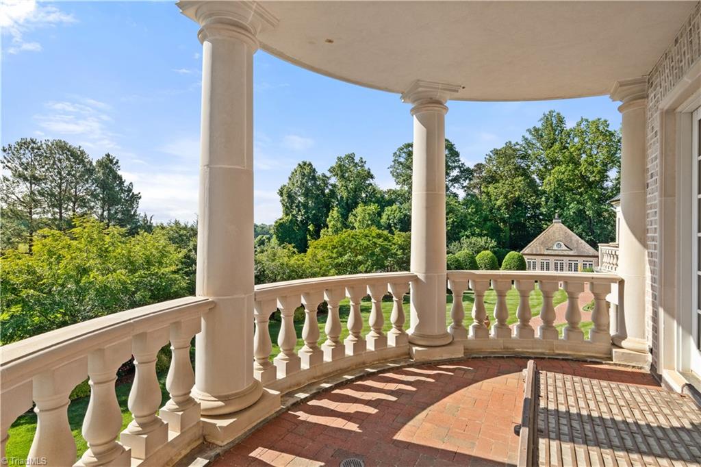 1067 E Kent Road, Winston-Salem