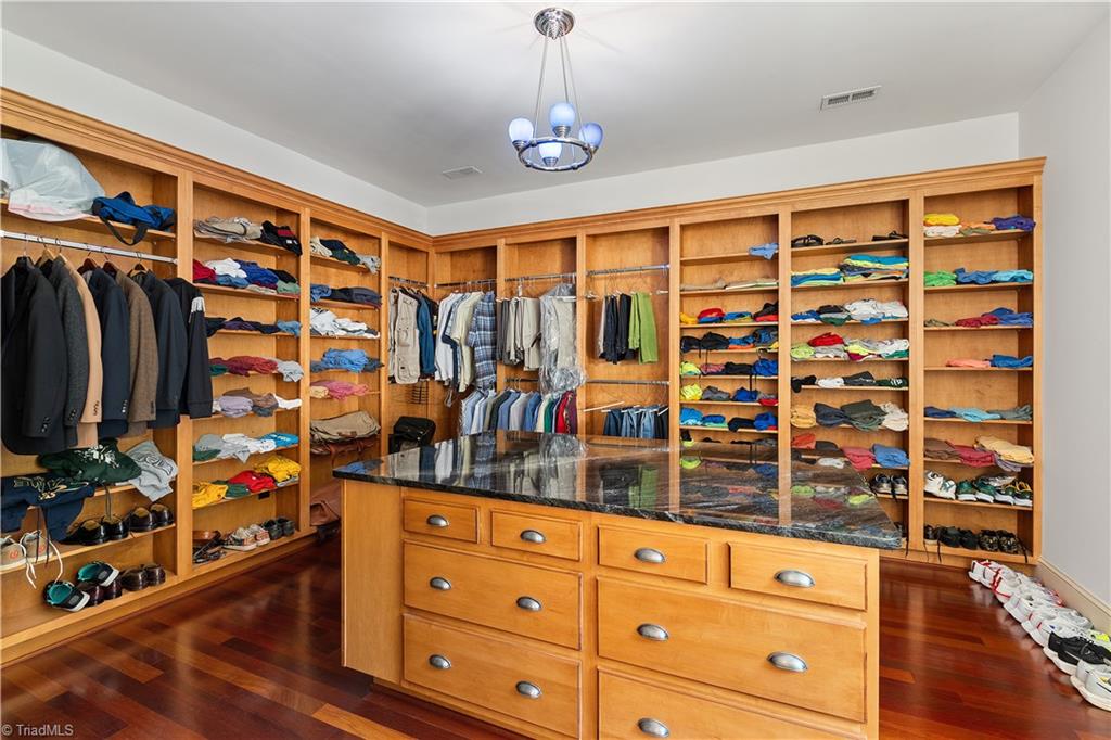 1067 E Kent Road, Winston-Salem