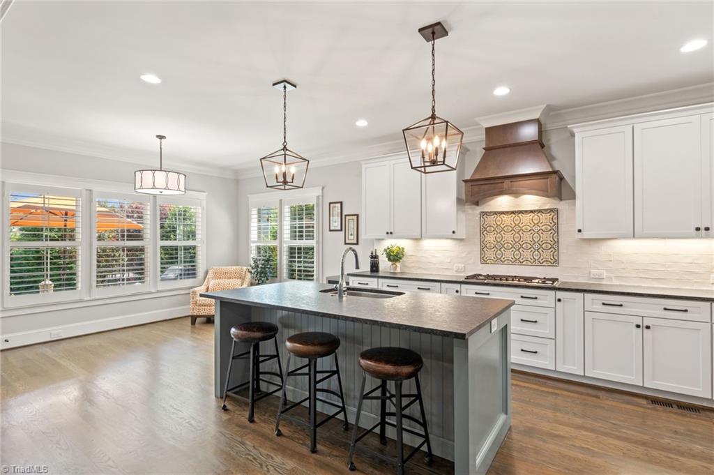 5828 Zinfandel Street, Winston-Salem