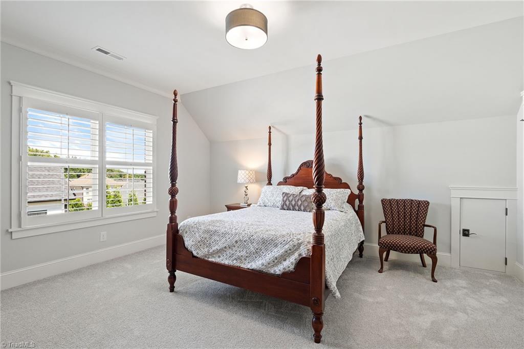 5828 Zinfandel Street, Winston-Salem