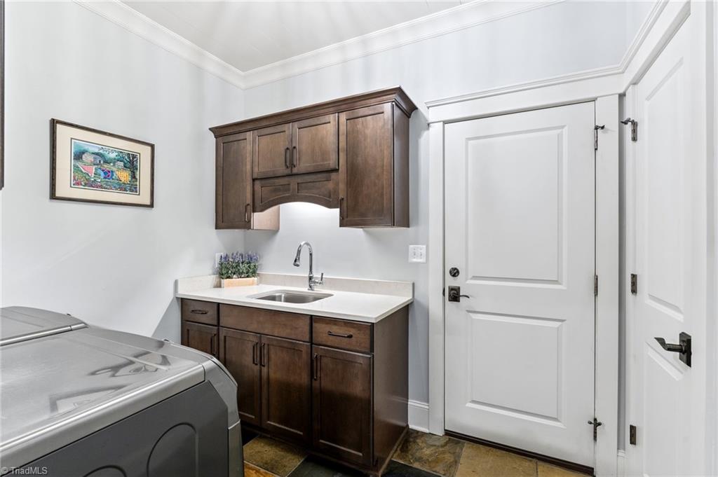 5828 Zinfandel Street, Winston-Salem