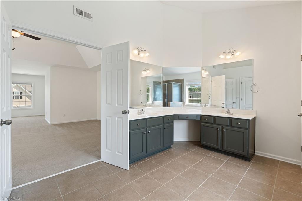 3527 Glenfield Lane