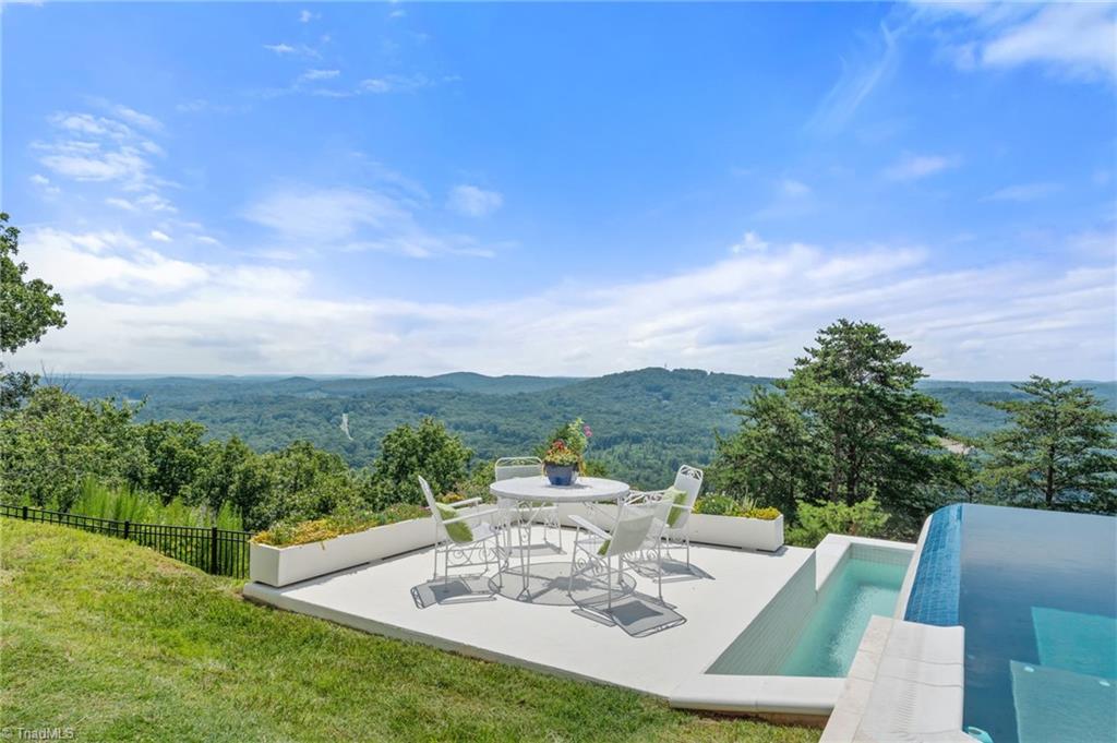 1475 Fawn Drive