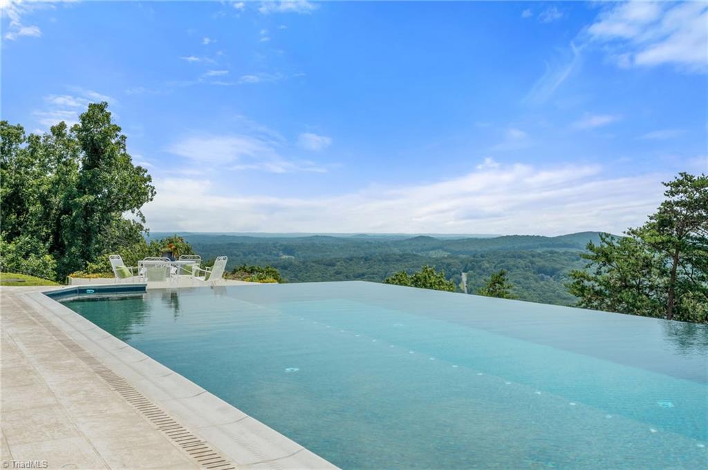 1475 Fawn Drive