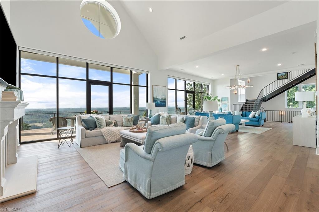 1475 Fawn Drive