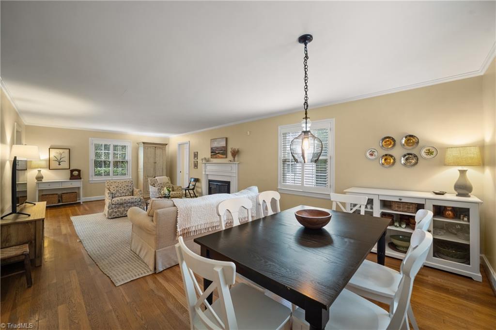 2520 Robinhood Road, Winston-Salem