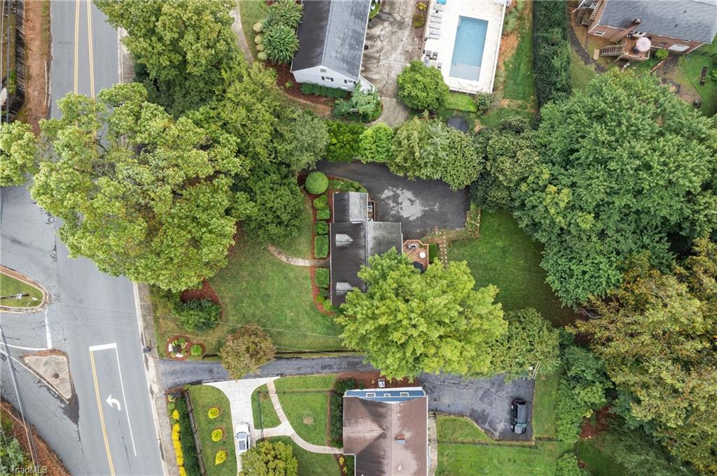 2520 Robinhood Road, Winston-Salem