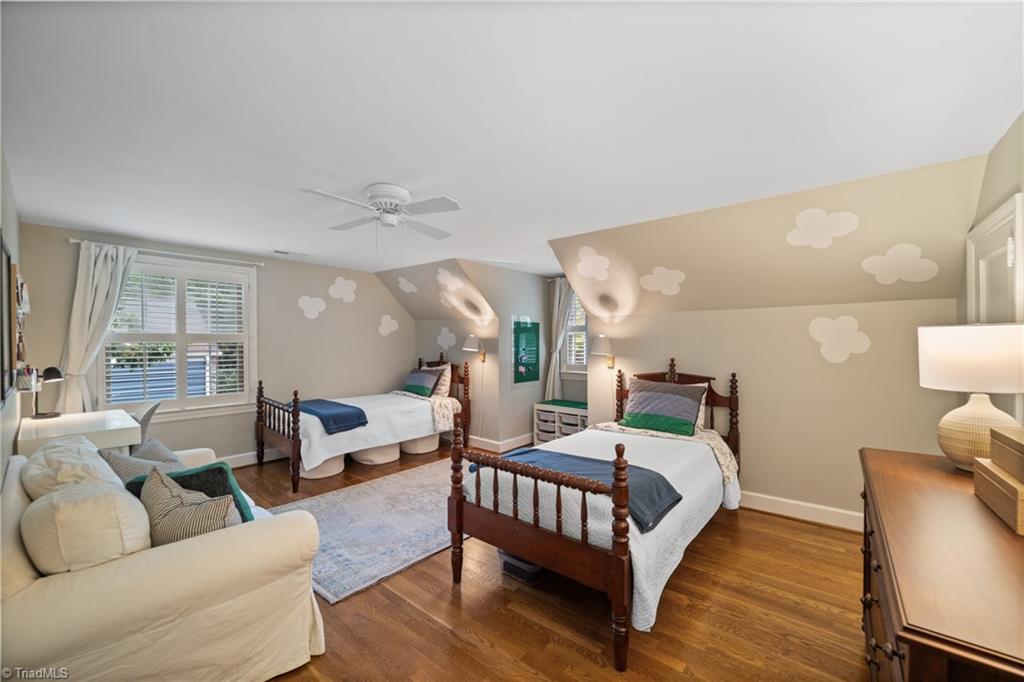 2520 Robinhood Road, Winston-Salem