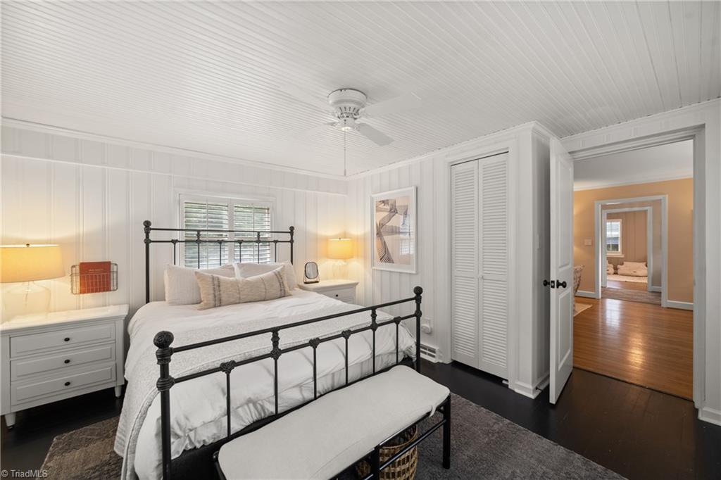 2520 Robinhood Road, Winston-Salem
