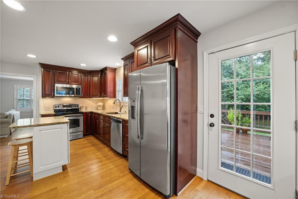 2520 Robinhood Road, Winston-Salem