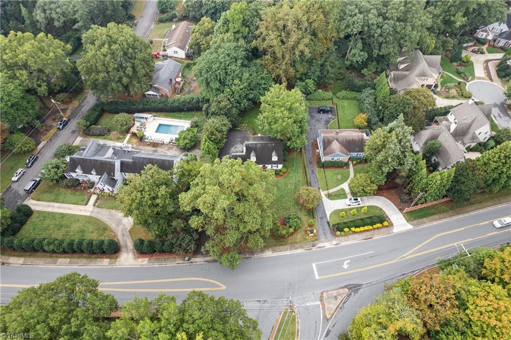 2520 Robinhood Road, Winston-Salem