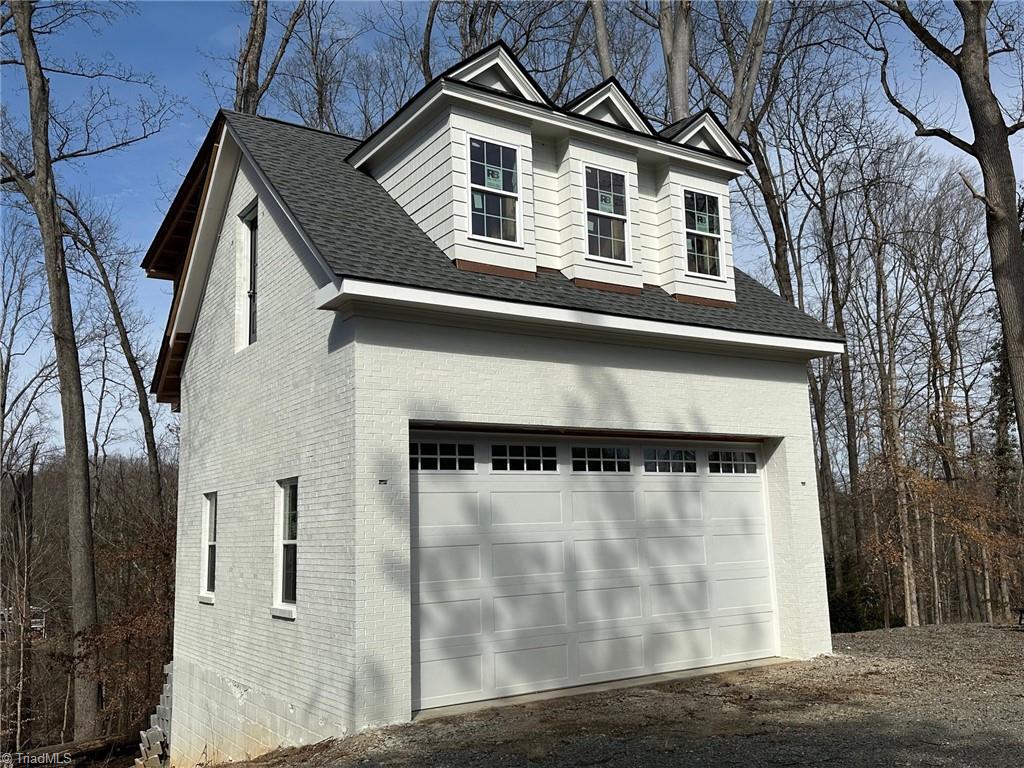 363 Hawthorne Road