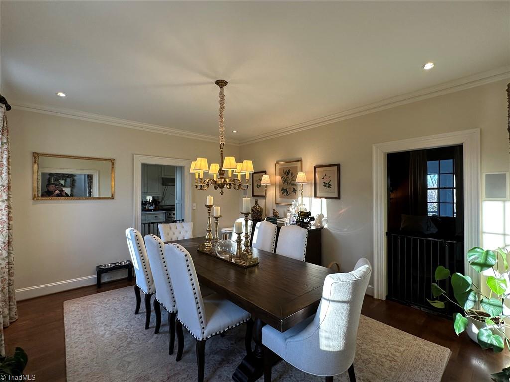363 Hawthorne Road