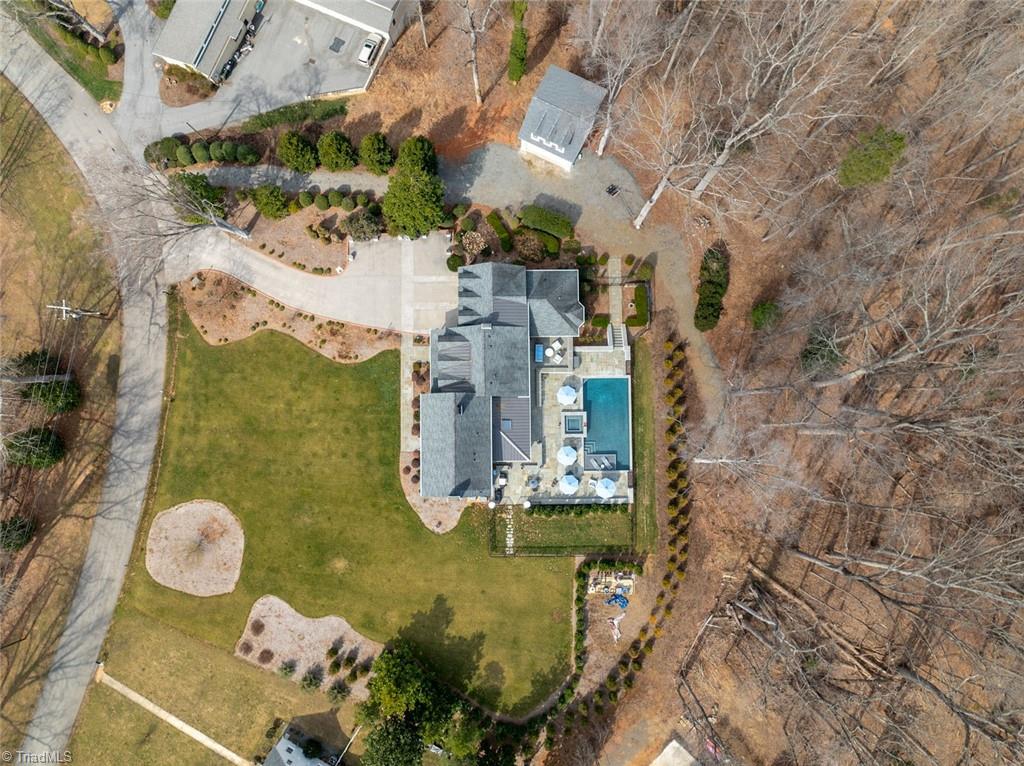 363 Hawthorne Road