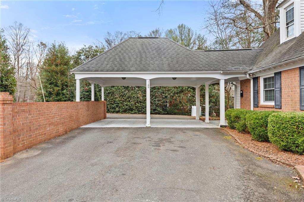 2110 Royall Drive, Winston-Salem
