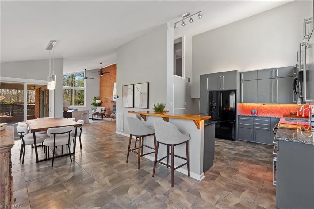 5313 Montevista Drive