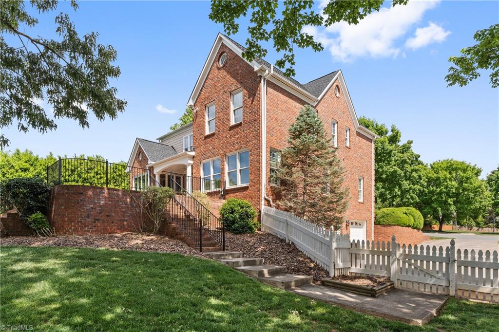 115 Surrey Path Court, Winston-Salem