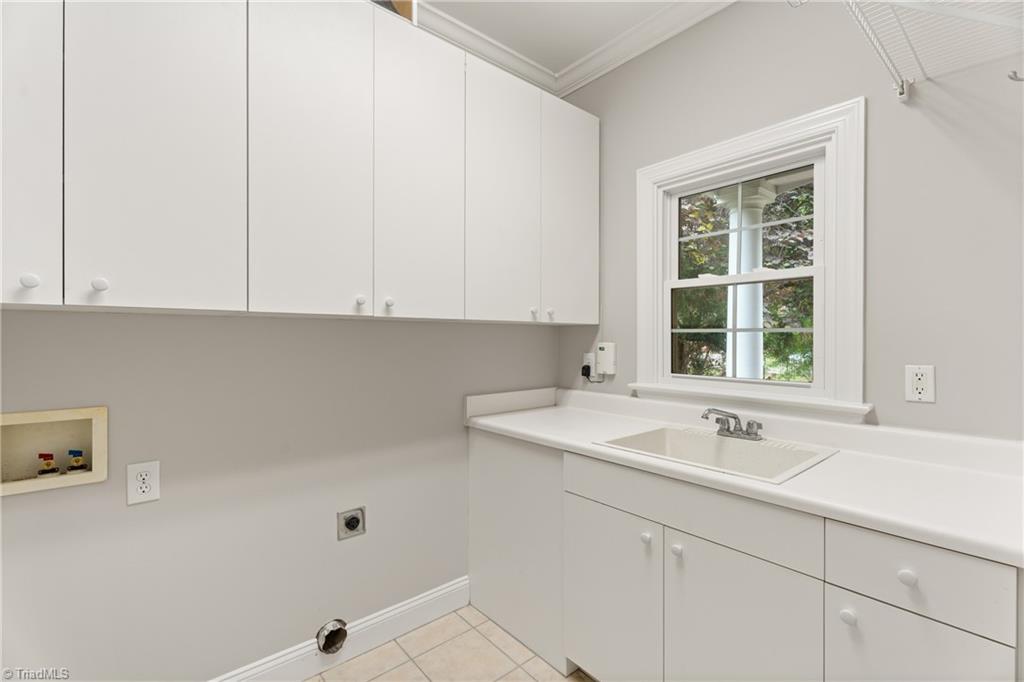 115 Surrey Path Court, Winston-Salem