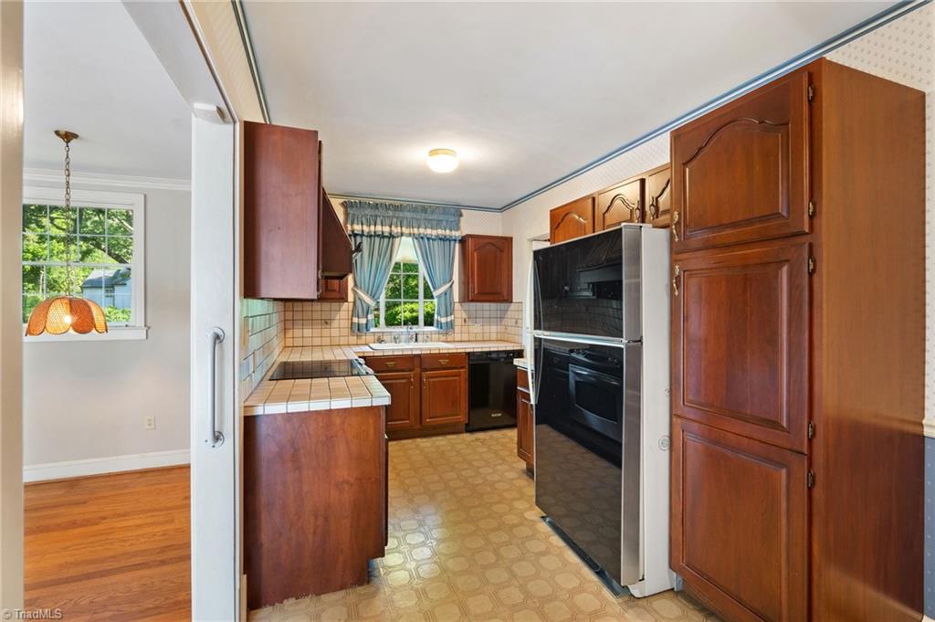 2928 Windsor Road, Winston-Salem