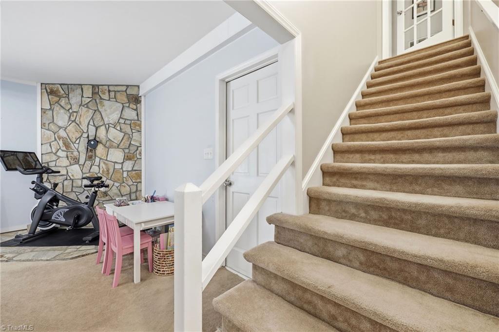 3608 Foxglove Drive, Winston-Salem