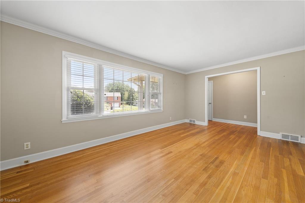 2801 Deerwood Drive, Winston-Salem