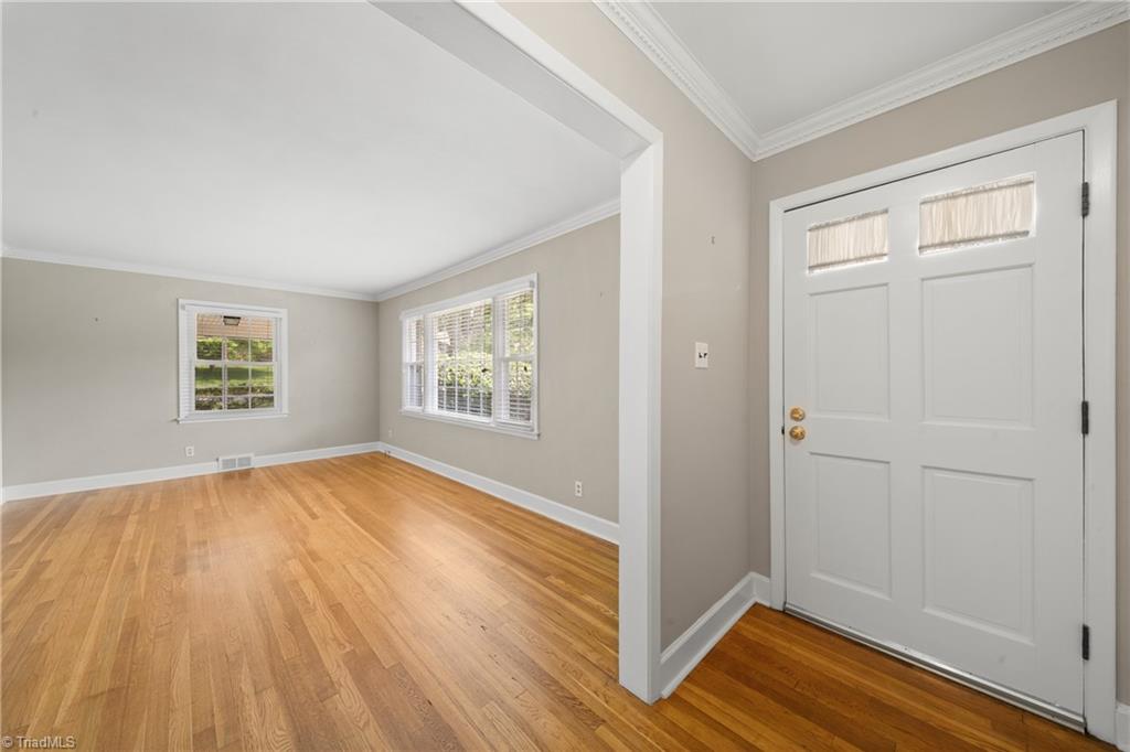 2801 Deerwood Drive, Winston-Salem
