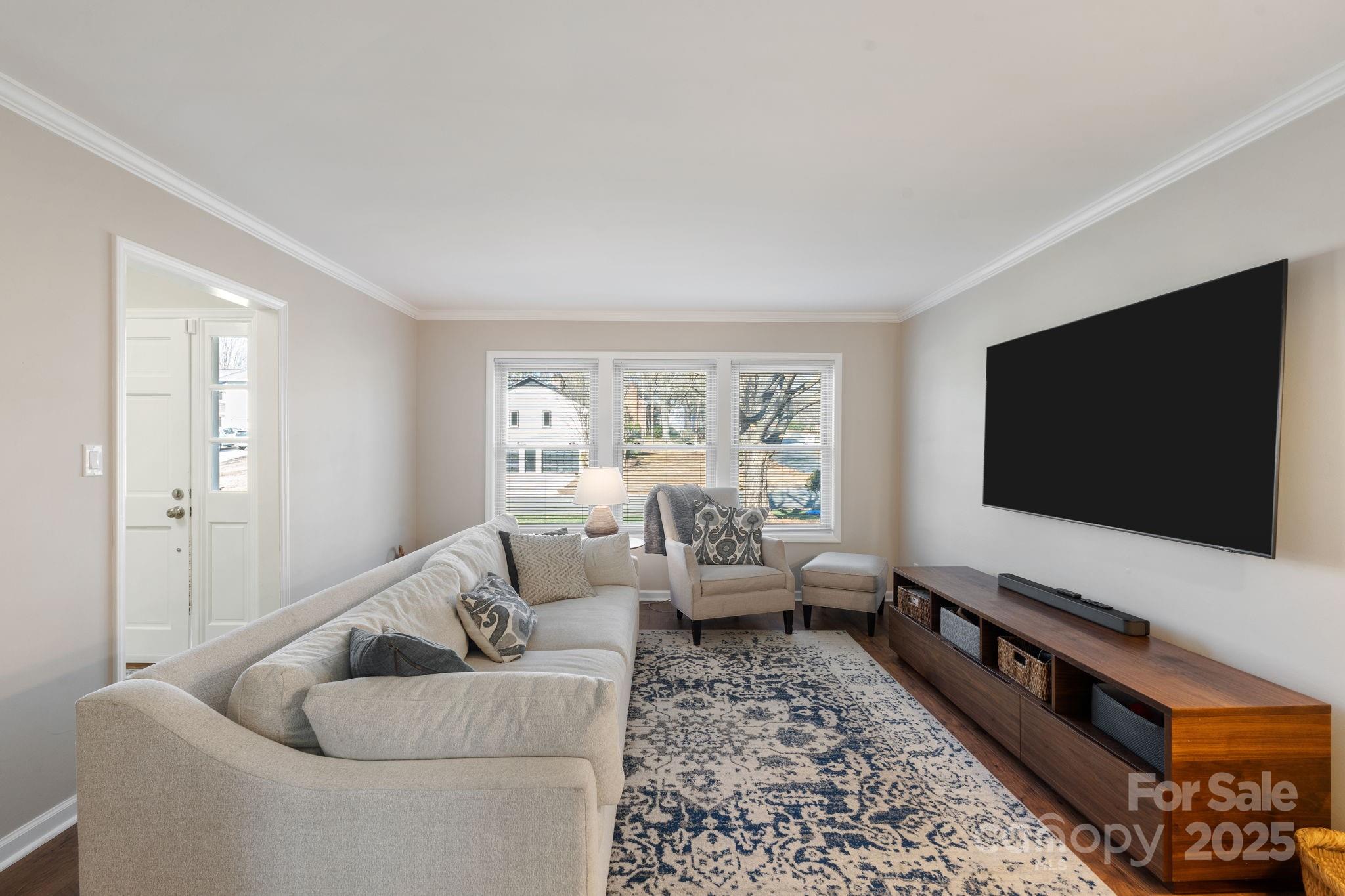 3438 Scarsborough Drive