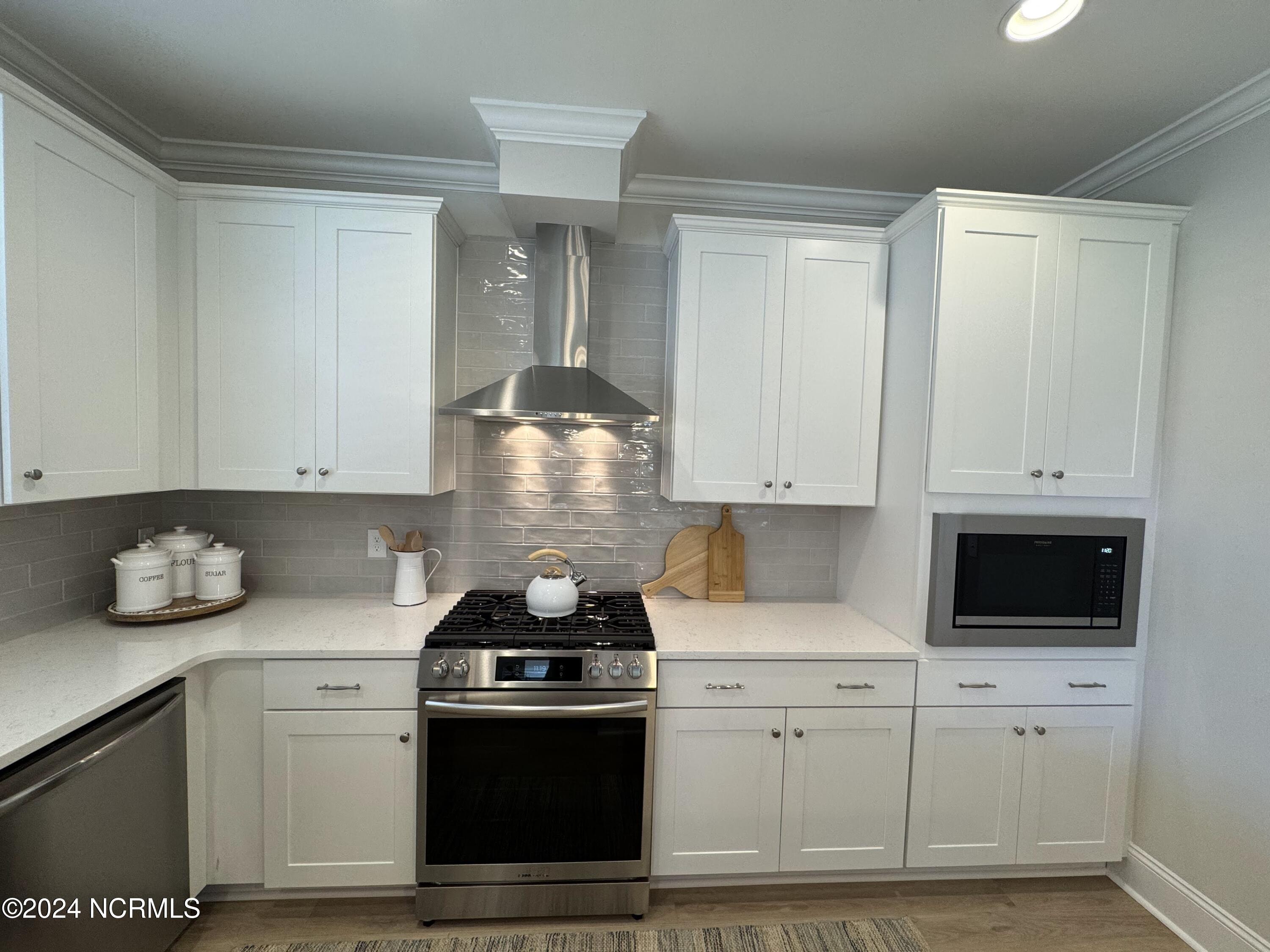 9001 Mango Bay Court NE