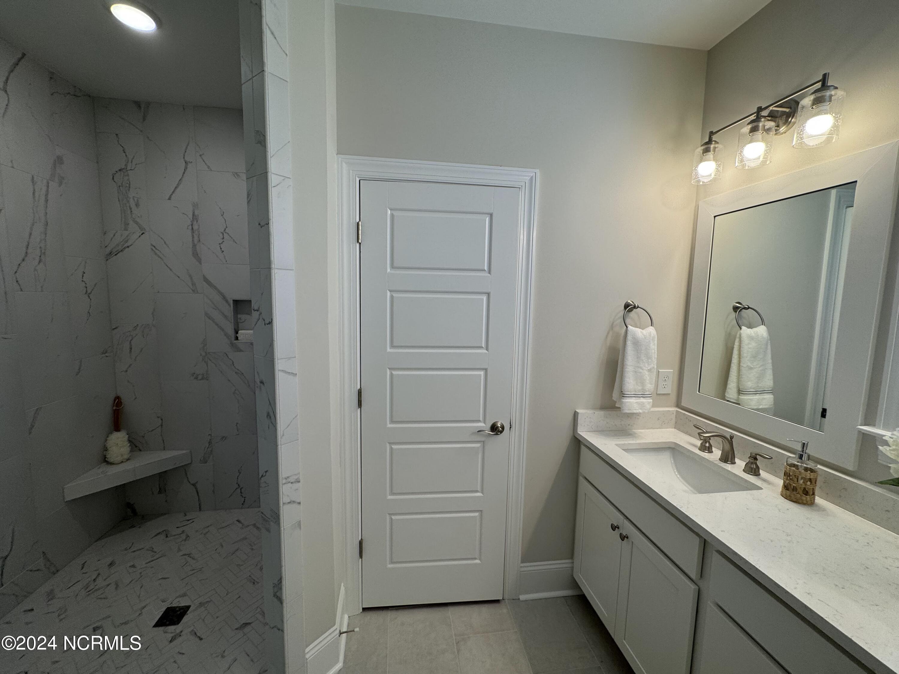 9001 Mango Bay Court NE