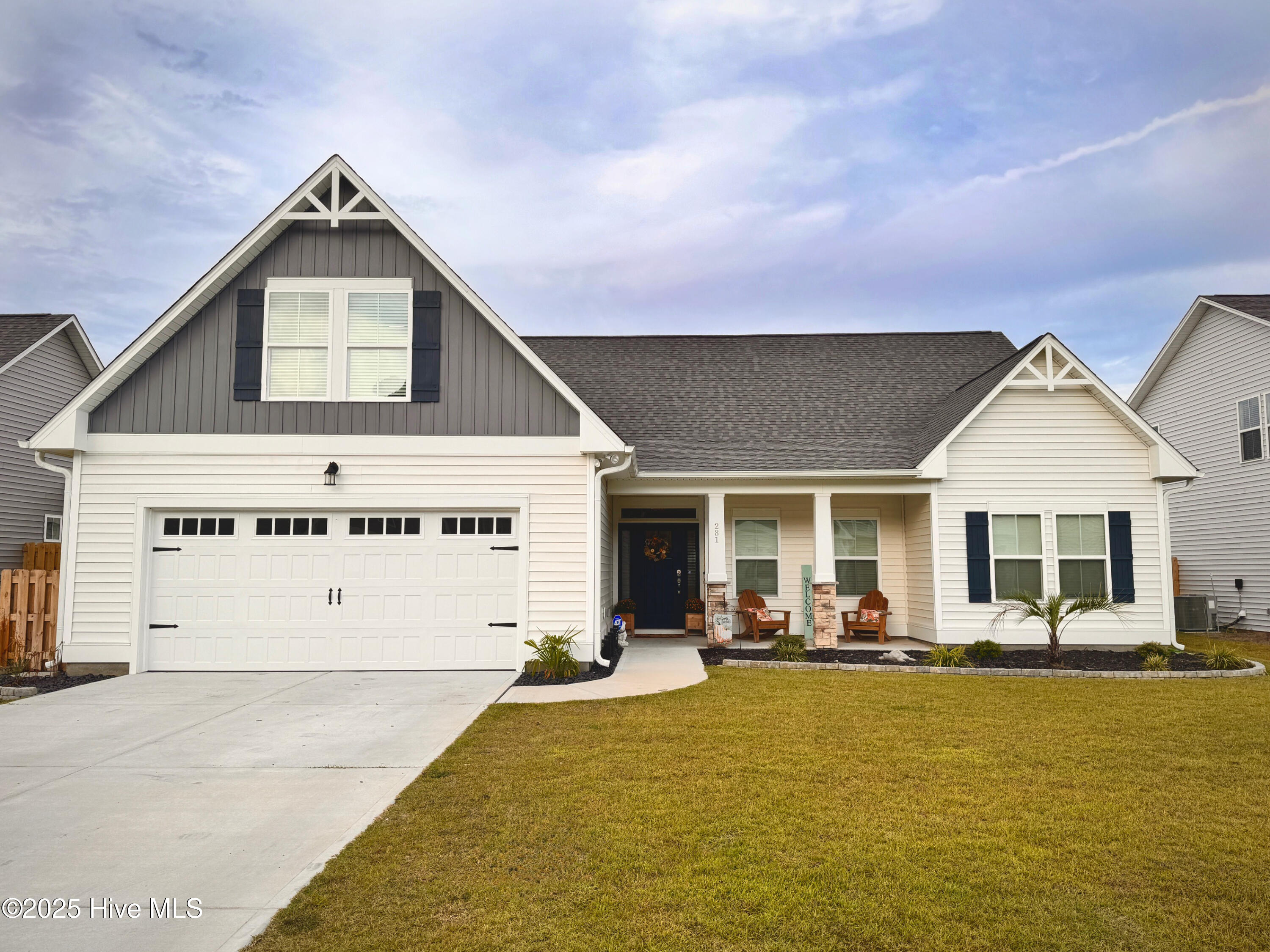 281 W Weatherbee Way