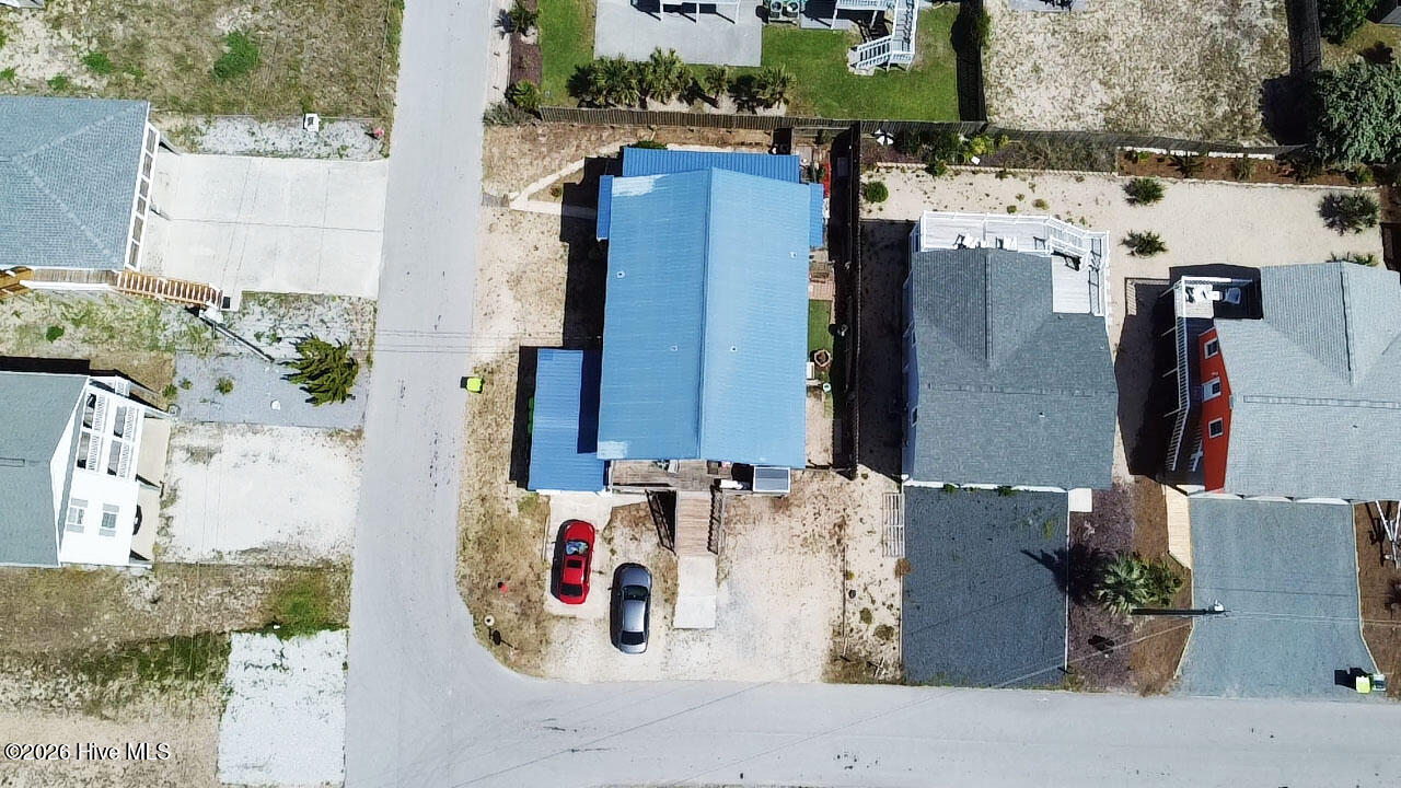 1518 Easy Street A - D