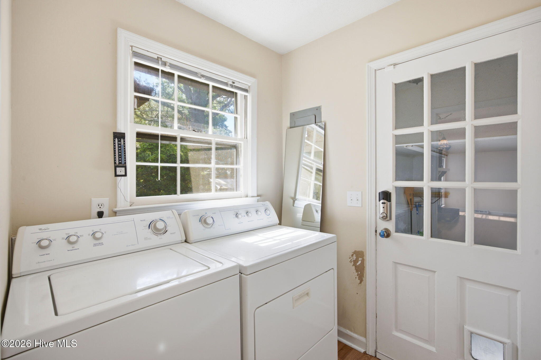 306 W Blackbeard Road W