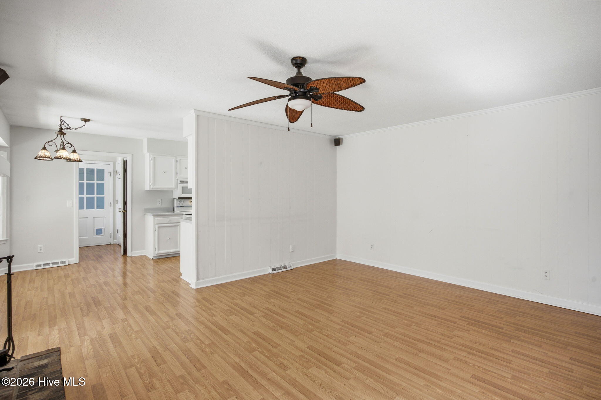 306 W Blackbeard Road W