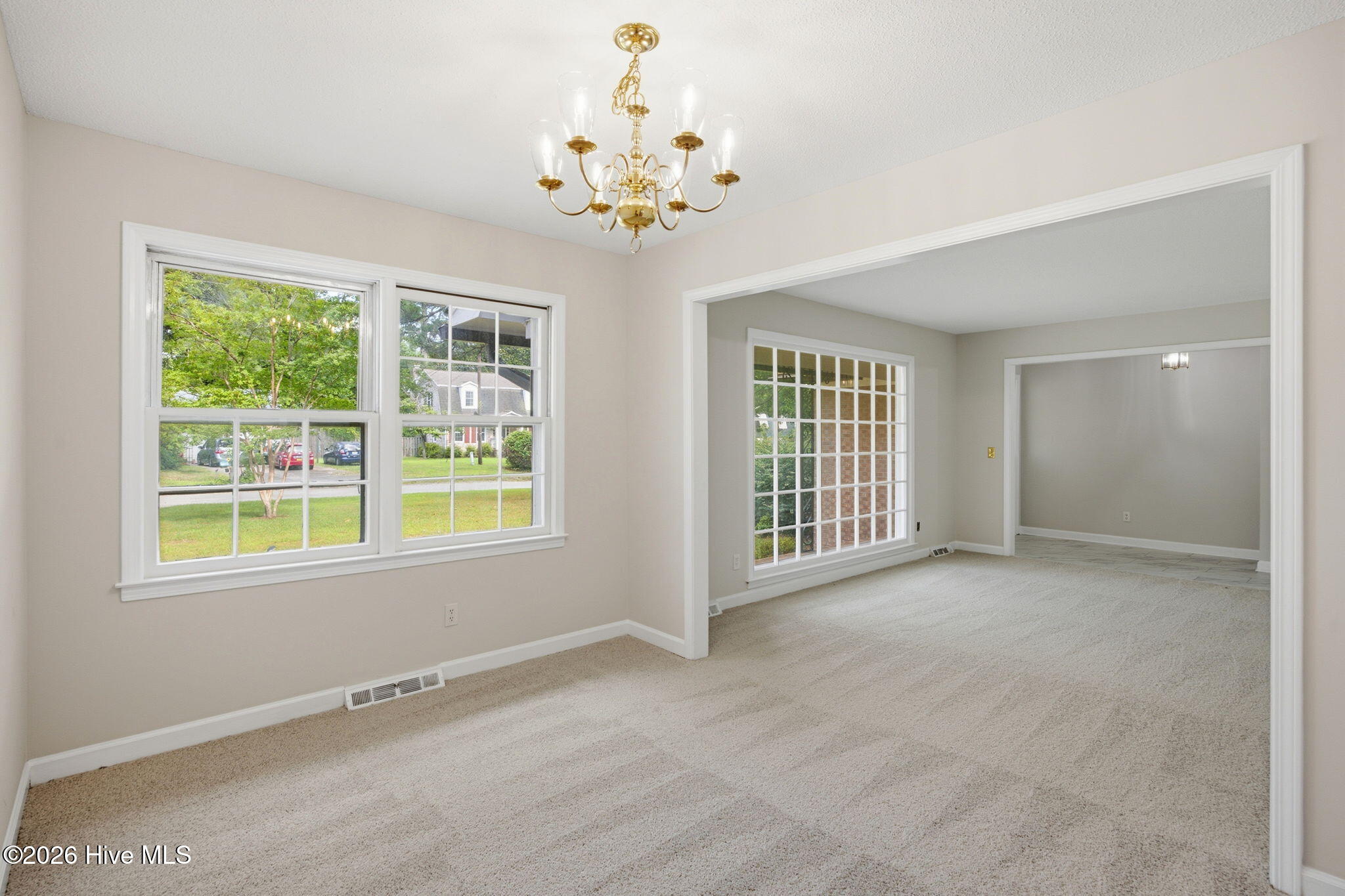 306 W Blackbeard Road W