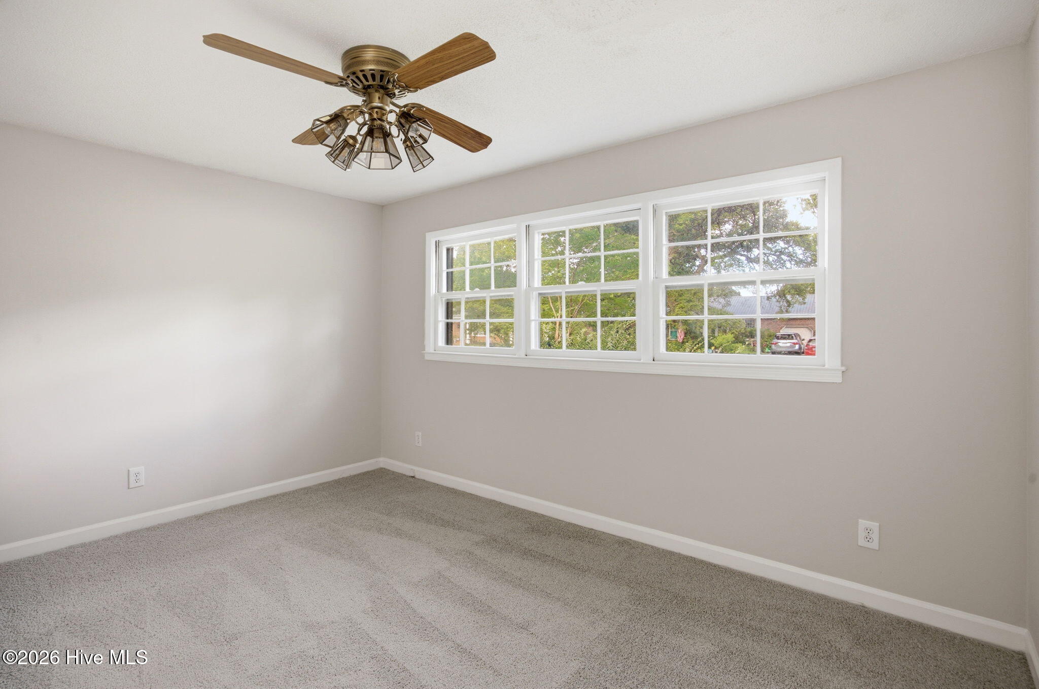 306 W Blackbeard Road W