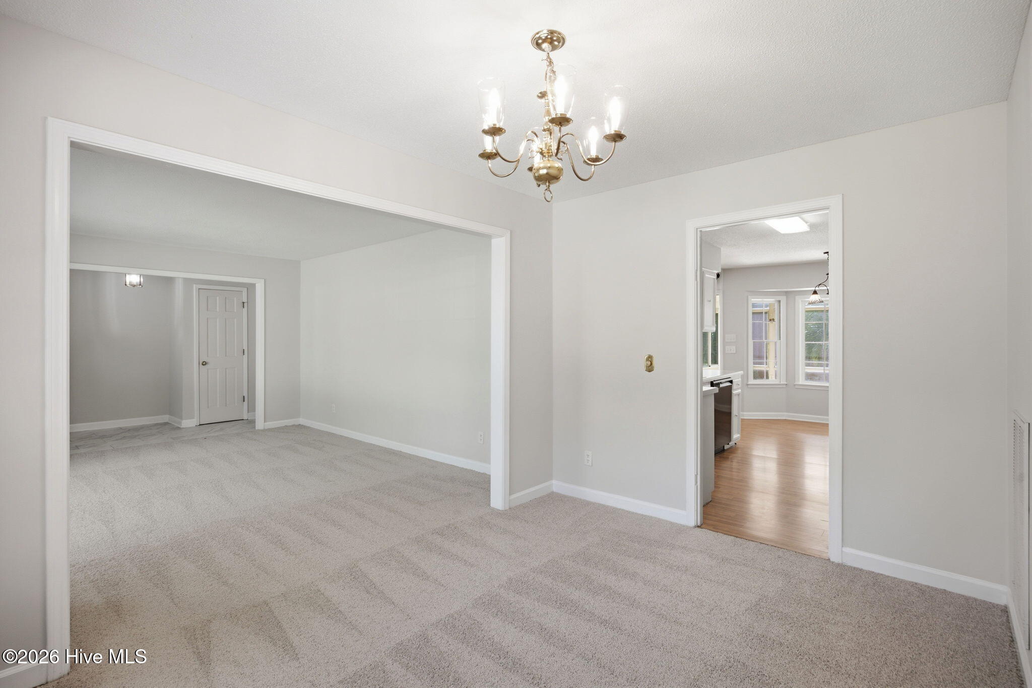 306 W Blackbeard Road W