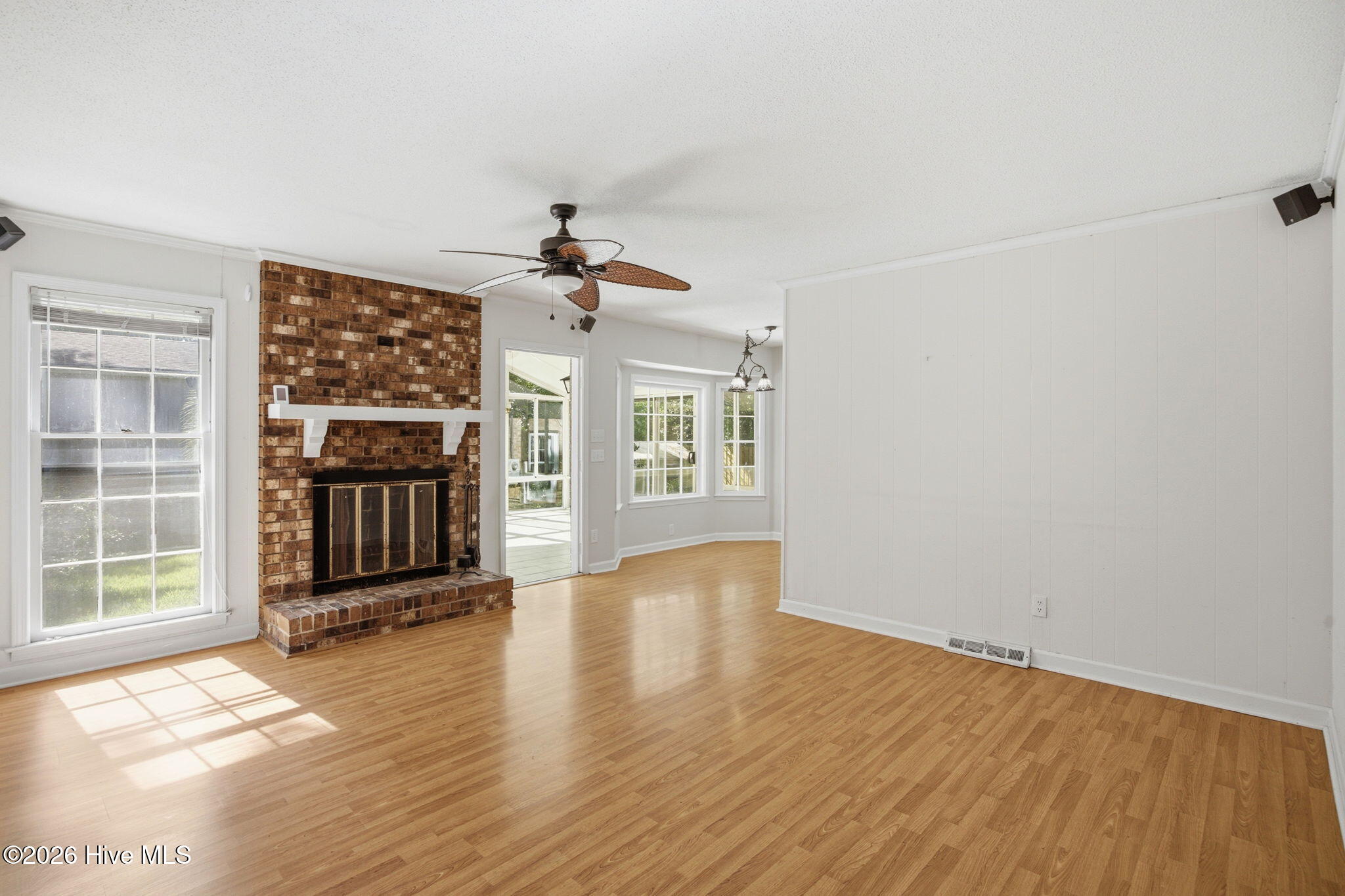 306 W Blackbeard Road W