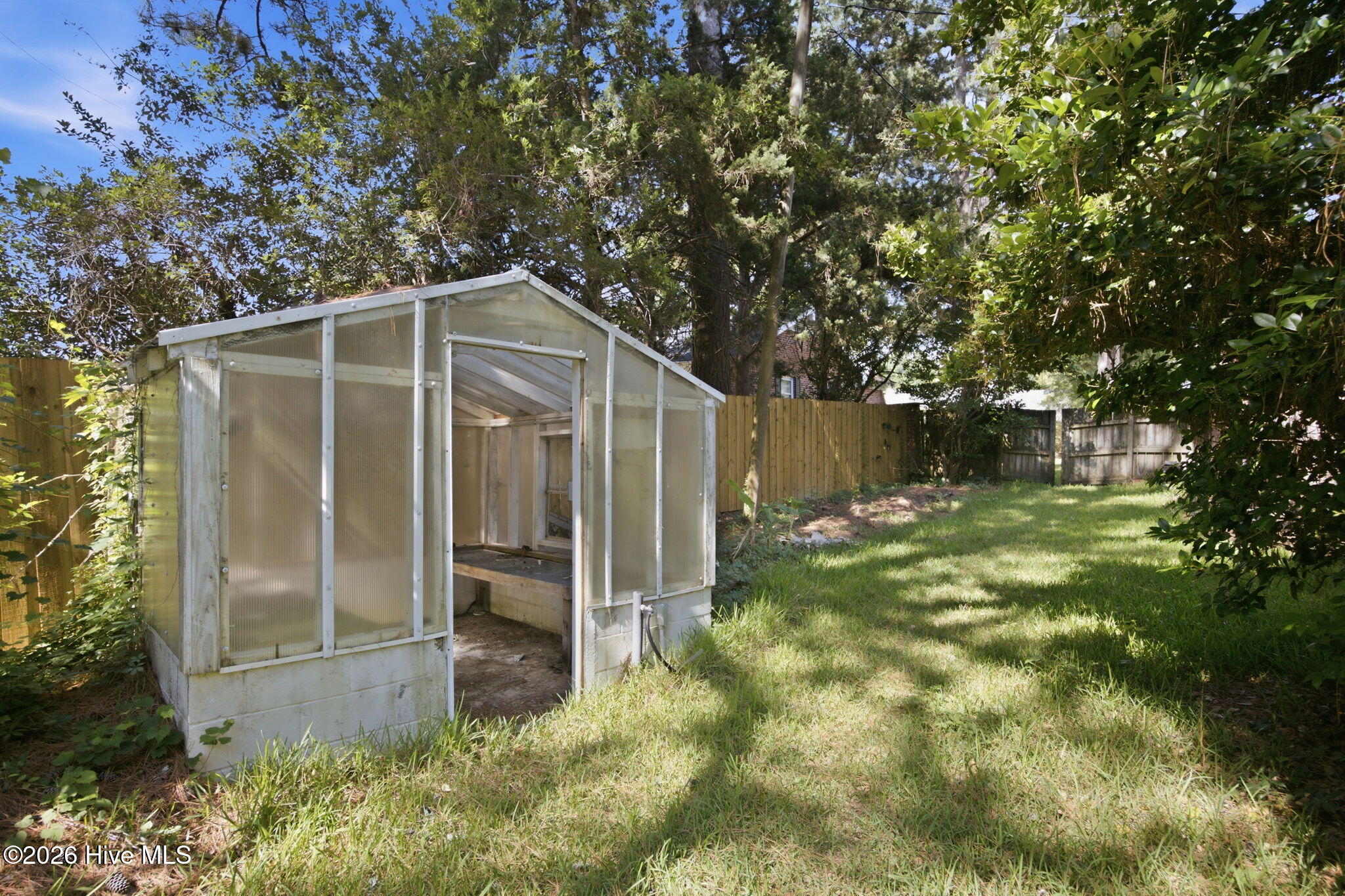 306 W Blackbeard Road W