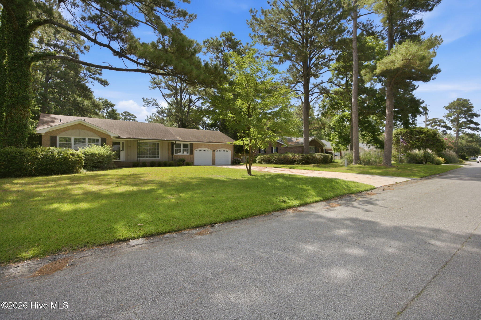 306 W Blackbeard Road W