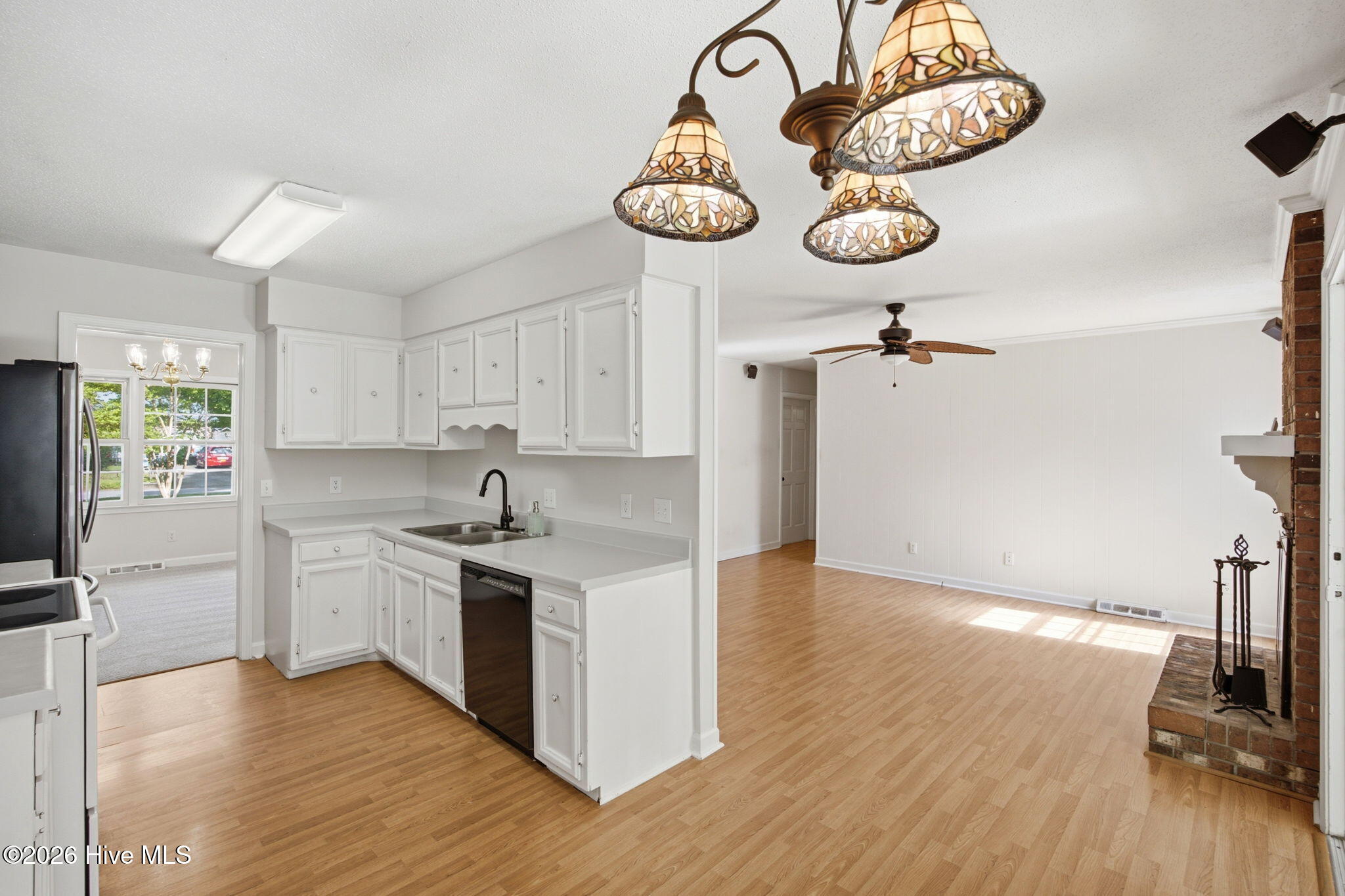 306 W Blackbeard Road W