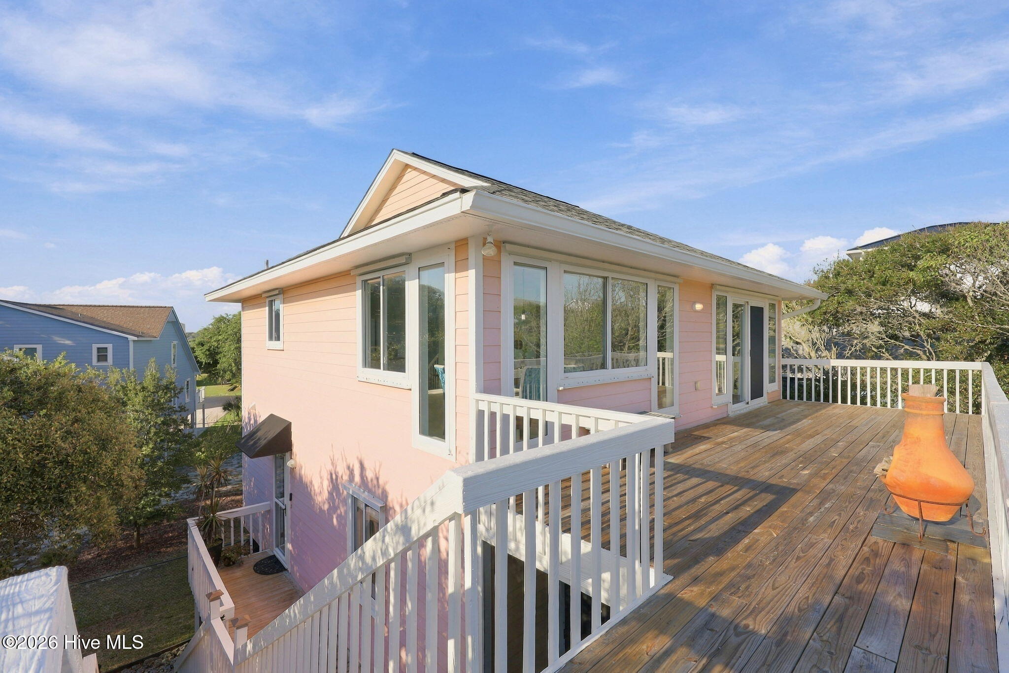 105 N Oak Drive