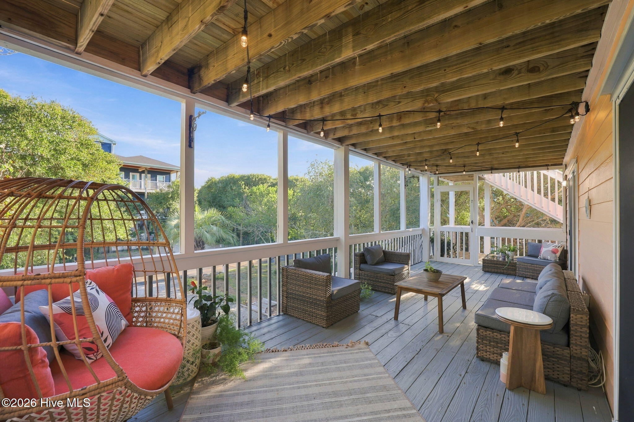 105 N Oak Drive