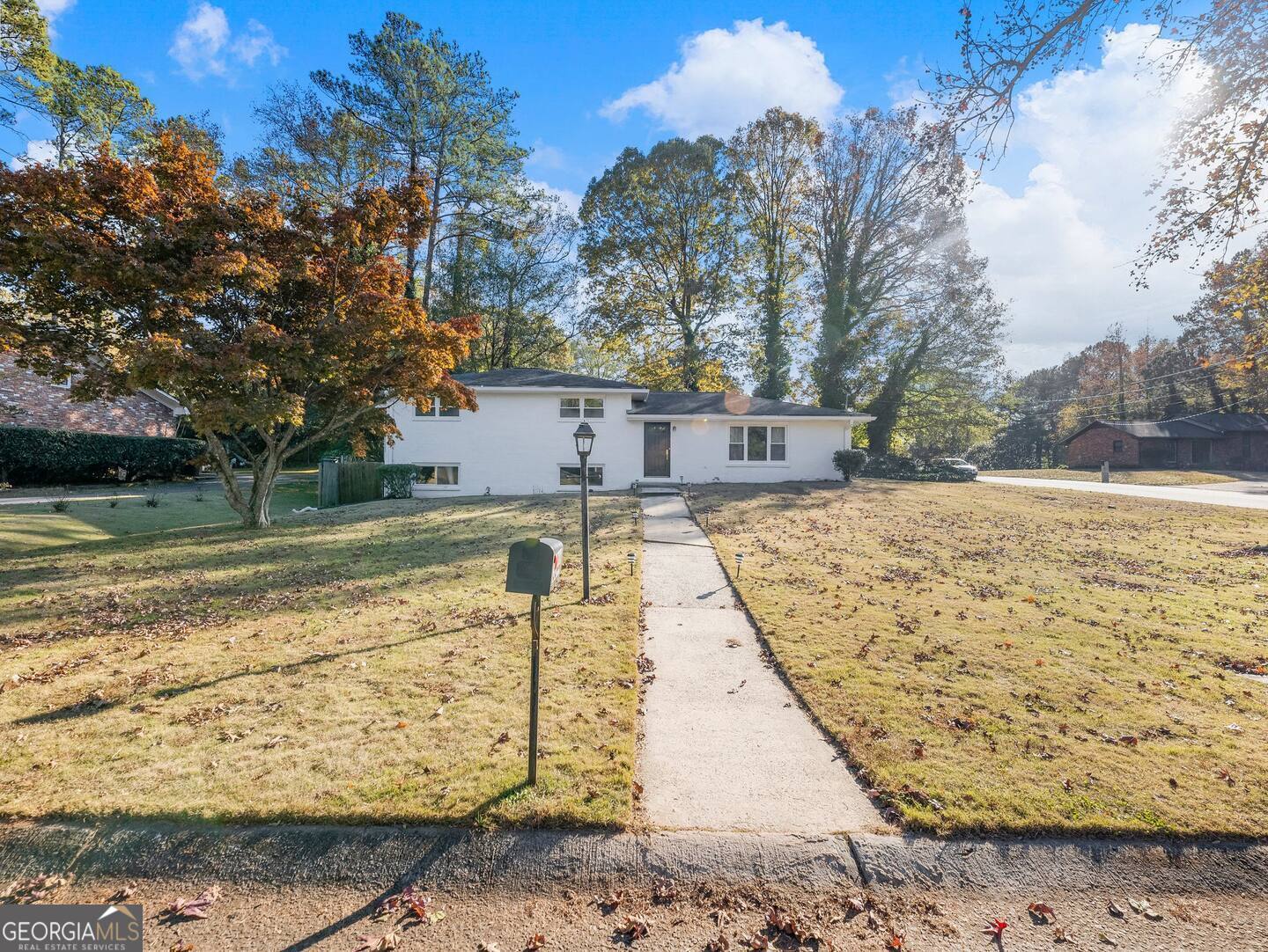 3044 Sunset Lane