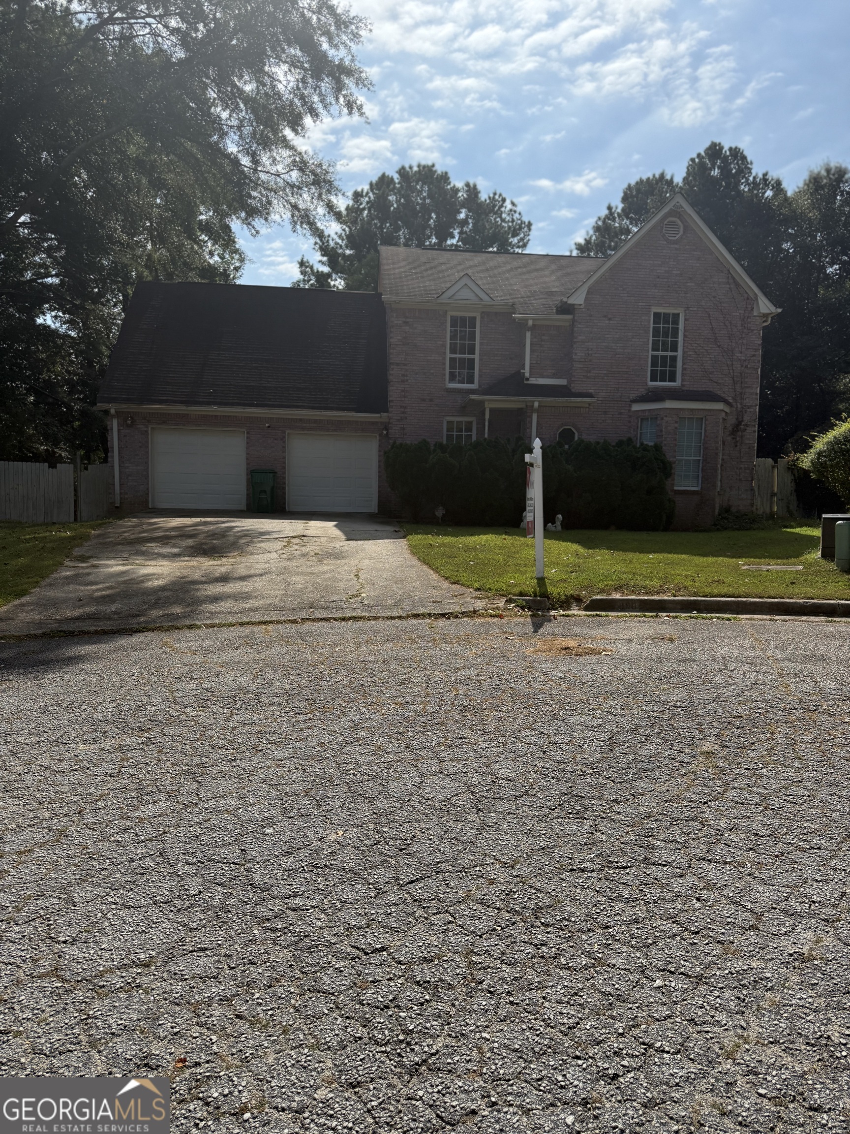 890 Kent Court