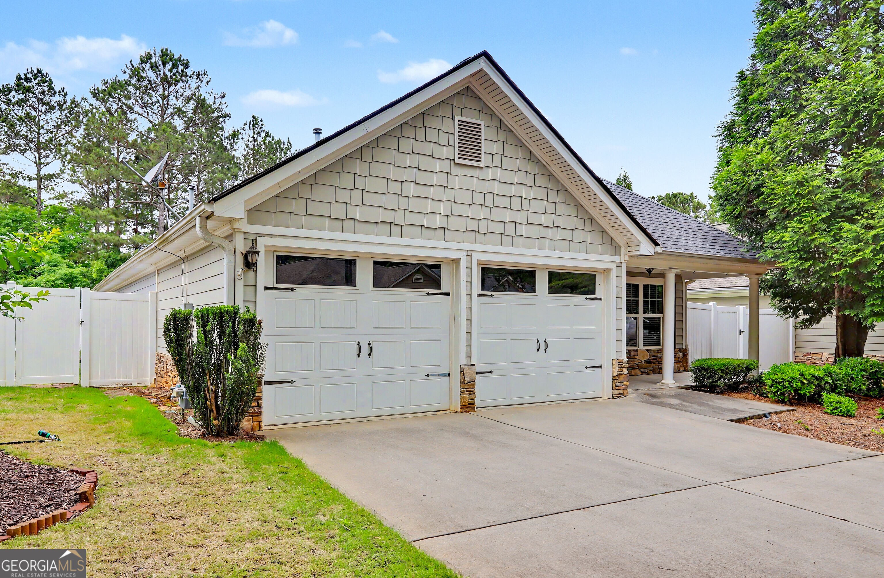 156 Cottage Club Drive