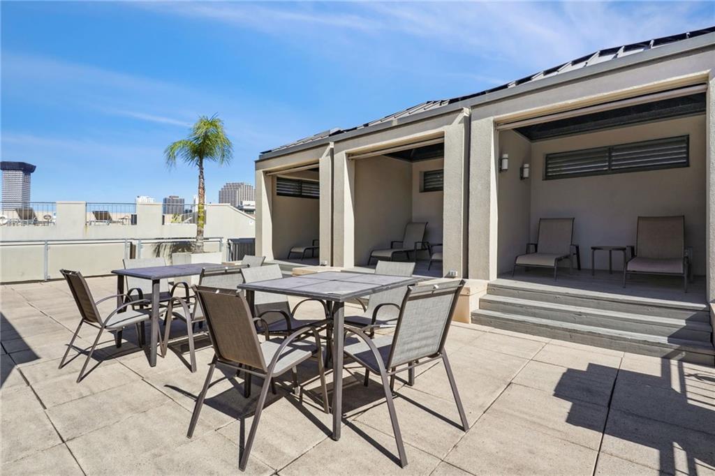 333 JULIA Street 402
