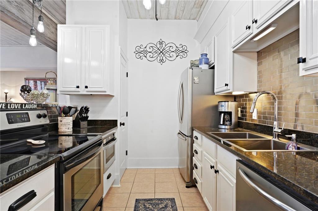 333 JULIA Street 402