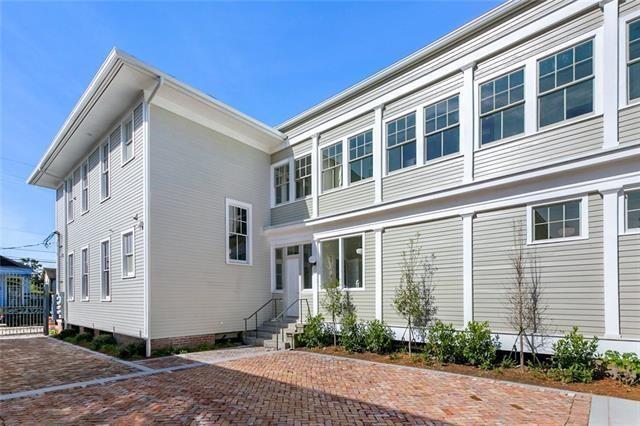 1221 MANDEVILLE Street 202